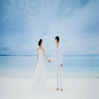 男女手牵手唯美情侣头像