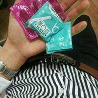 男生上半身头像