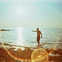 男生远景全身照微信头像