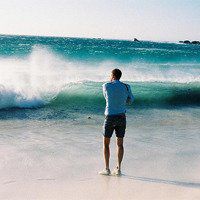 男生远景全身照微信头像