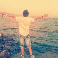 男生远景全身照微信头像