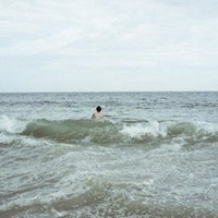 男生远景全身照微信头像