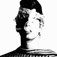 硬汉头像男生霸气抽烟