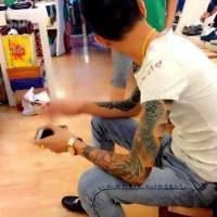 社会人头像男生带纹身