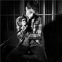 社会人头像男生黑白