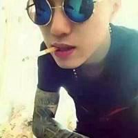 社会人头像背影男