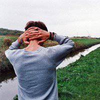 社会人头像背影男