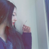 社会姐抽烟头像