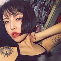 社会姐抽烟霸气冷酷十足头像