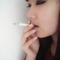 社会姐抽烟霸气冷酷十足头像