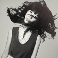 酷酷的侧面头像女