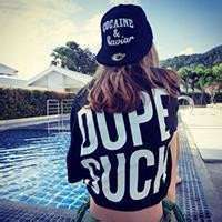 长发霸气女汉子头像