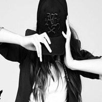 长发霸气女汉子头像