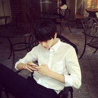 青少年头像男17岁照片