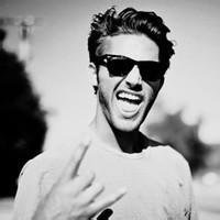 低调男生动漫头像