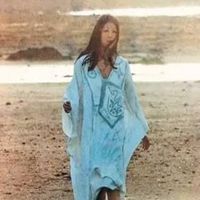 作家三毛头像图片