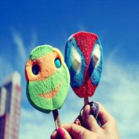 小男孩吃雪糕头像