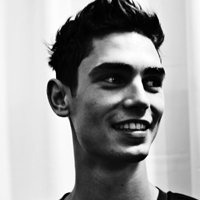 成熟低调头像男生