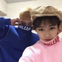 摸头杀情侣头像一对