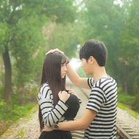 摸头杀情侣头像一对