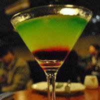 浪漫喝红酒微信头像图片