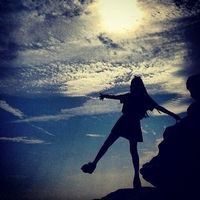 海边女生身材头像