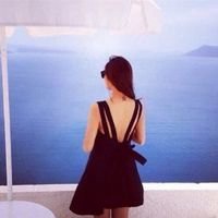 海边女生身材头像