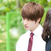 丁一宇头像高清图片大全_名人丁一宇真实头像大图下载