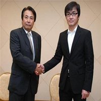 东野圭吾头像高清图片大全_名人东野圭吾真实头像大图下载