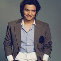 冯德伦头像高清图片大全_名人冯德伦真实头像大图下载