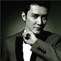 冯绍峰头像高清图片大全_名人冯绍峰真实头像大图下载