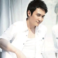 冯绍峰头像高清图片大全_名人冯绍峰真实头像大图下载