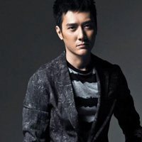冯绍峰头像高清图片大全_名人冯绍峰真实头像大图下载