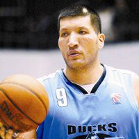 巴特尔头像高清图片大全_名人巴特尔真实头像大图下载