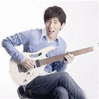 房祖名头像高清图片大全_名人房祖名真实头像大图下载