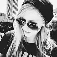 艾薇儿头像高清图片大全_名人艾薇儿真实头像大图下载