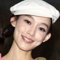 范玮琪头像高清图片大全_名人范玮琪真实头像大图下载