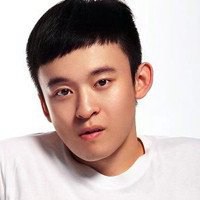 董子健头像高清图片大全_名人董子健真实头像大图下载