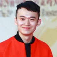 董子健头像高清图片大全_名人董子健真实头像大图下载