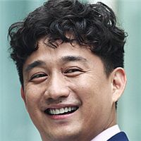 黄磊头像高清图片大全_名人黄磊真实头像大图下载