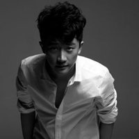 黄轩头像高清图片大全_名人黄轩真实头像大图下载