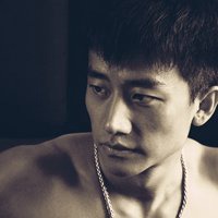 黄轩头像高清图片大全_名人黄轩真实头像大图下载