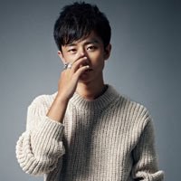 黄轩头像高清图片大全_名人黄轩真实头像大图下载