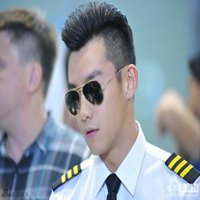 严屹宽头像高清图片大全_名人严屹宽真人头像大图下载