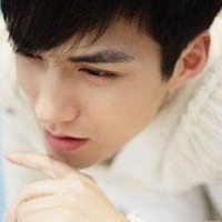 严屹宽头像高清图片大全_名人严屹宽真人头像大图下载