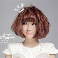 乌兰图雅头像高清图片大全_名人乌兰图雅真人头像大图下载