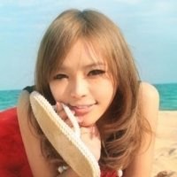 乌兰图雅头像高清图片大全_名人乌兰图雅真人头像大图下载