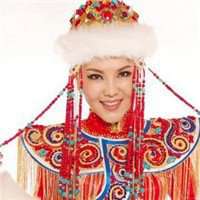 乌兰图雅头像高清图片大全_名人乌兰图雅真人头像大图下载