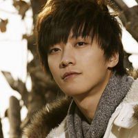 乔任梁头像高清图片大全_名人乔任梁真人头像大图下载