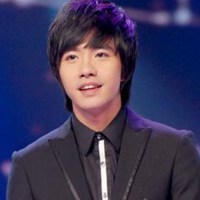 俞灏明头像高清图片大全_名人俞灏明真人头像大图下载